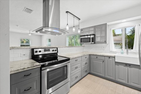 Casa en alquiler en Fort Lauderdale, Florida, 2 dormitorios, 147.81 m2 № 2187559 - foto 10