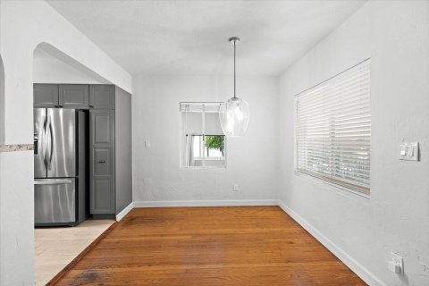 Casa en alquiler en Fort Lauderdale, Florida, 2 dormitorios, 147.81 m2 № 2187559 - foto 13