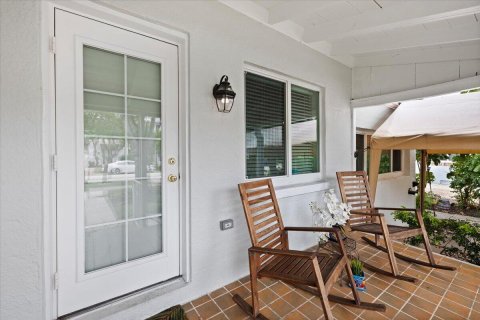 Casa en alquiler en Fort Lauderdale, Florida, 2 dormitorios, 147.81 m2 № 2187559 - foto 4