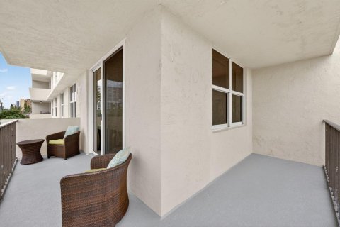Condo à Pompano Beach, Floride, 2 chambres  № 2270788