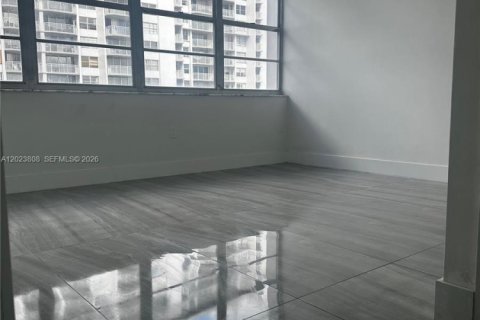Купить кондоминиум в Авентура, Флорида 2 спальни, 116.22м2, № 2153948 - фото 14