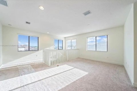 House in Ave Maria, Florida 5 bedrooms, 327.2 sq.m. № 2054354 - photo 21