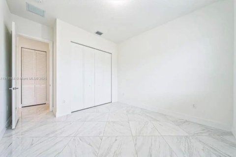 House in Ave Maria, Florida 5 bedrooms, 327.2 sq.m. № 2054354 - photo 20