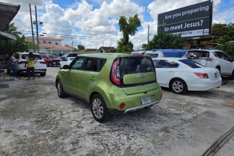 Commercial property in West Park, Florida № 1932242 - photo 8