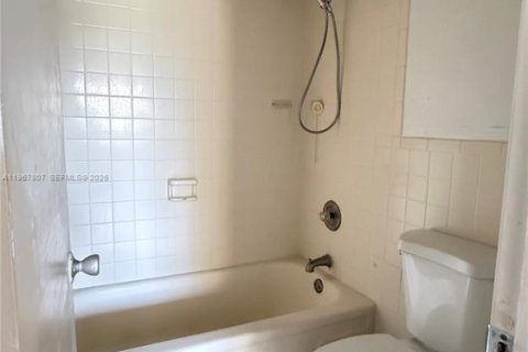 Appartement à louer à Hialeah, Floride: 1 chambre, 35.49 m2 № 2029909 - photo 5