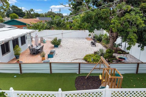 House in Bradenton, Florida 3 bedrooms, 148.46 sq.m. № 1909537 - photo 6
