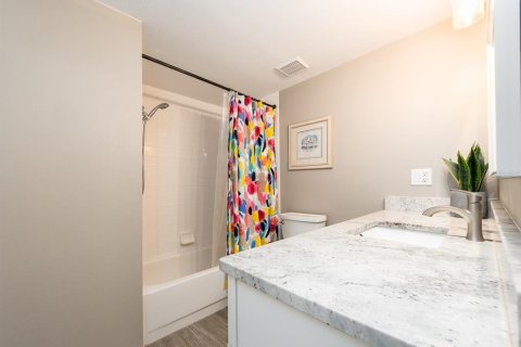 Adosado en venta en Clearwater, Florida, 3 dormitorios, 157.93 m2 № 1906326 - foto 17