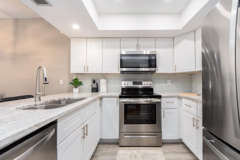 Adosado en venta en Clearwater, Florida, 3 dormitorios, 157.93 m2 № 1906326 - foto 11