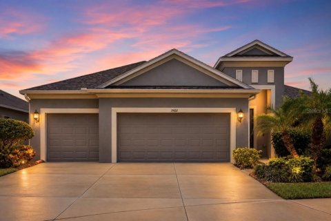 Casa en venta en Riverview, Florida, 4 dormitorios, 229.28 m2 № 2167415 - foto 2