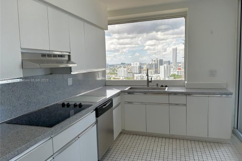 Copropriété à vendre à Miami, Floride: 2 chambres, 152.36 m2 № 1927665 - photo 18