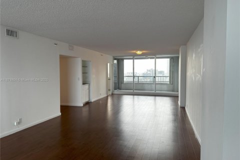 Copropriété à vendre à Miami, Floride: 2 chambres, 152.36 m2 № 1927665 - photo 8