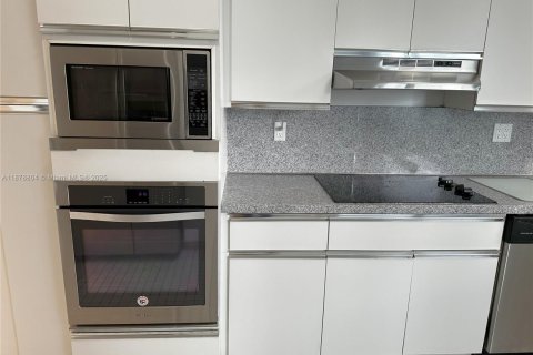 Copropriété à vendre à Miami, Floride: 2 chambres, 152.36 m2 № 1927665 - photo 15