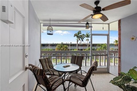 Condominio en alquiler en Hallandale Beach, Florida, 1 dormitorio, 60.39 m2 № 1890902 - foto 3