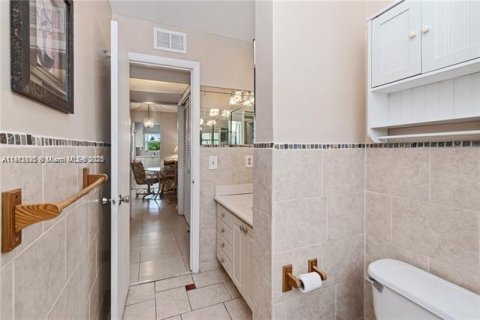 Condominio en alquiler en Hallandale Beach, Florida, 1 dormitorio, 60.39 m2 № 1890902 - foto 16