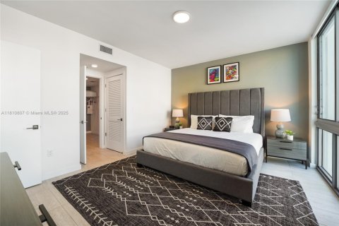 Condo in Miami, Florida, 1 bedroom  № 1753100 - photo 8