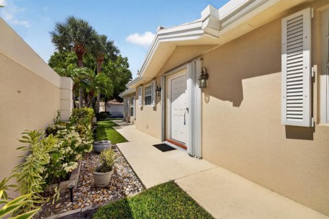 Villa ou maison à vendre à Palm City, Floride: 2 chambres, 156.08 m2 № 2087411 - photo 4