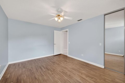 Villa ou maison à vendre à Palm City, Floride: 2 chambres, 156.08 m2 № 2087411 - photo 24