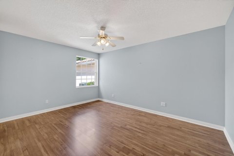 Villa ou maison à vendre à Palm City, Floride: 2 chambres, 156.08 m2 № 2087411 - photo 23