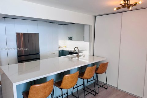 Condo in Miami Beach, Florida, 1 bedroom  № 2052483 - photo 11