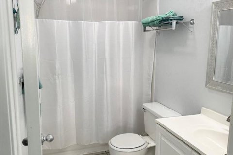 Condo in New Smyrna Beach, Florida, 1 bedroom  № 1905652 - photo 8