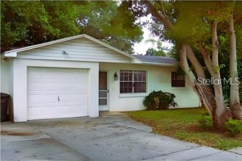 Villa ou maison à louer à Largo, Floride: 2 chambres, 71.35 m2 № 1813773 - photo 1