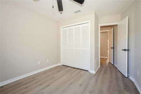 Casa en venta en Tampa, Florida, 4 dormitorios, 245.35 m2 № 1540312 - foto 22