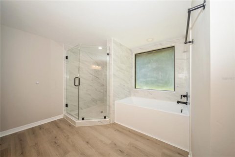 Casa en venta en Tampa, Florida, 4 dormitorios, 245.35 m2 № 1540312 - foto 27
