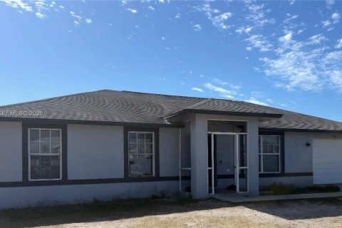 Дом в Форт Майерс, Флорида 4 спальни № 2020748