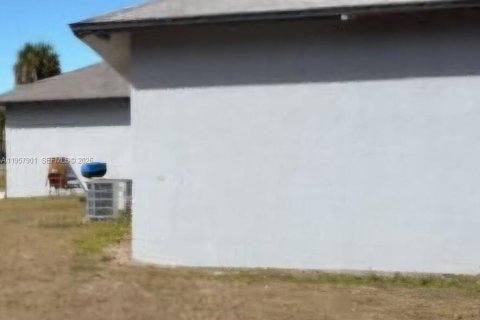 Снять в аренду виллу или дом в Форт Майерс, Флорида 4 спальни, № 2020748 - фото 7