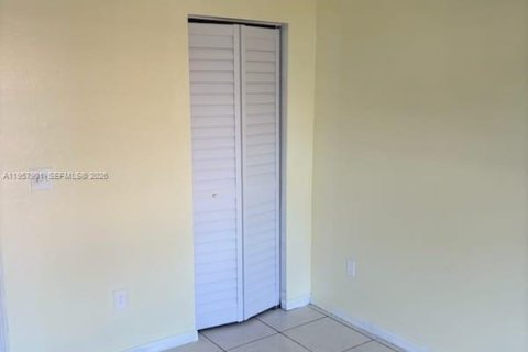 Снять в аренду виллу или дом в Форт Майерс, Флорида 4 спальни, № 2020748 - фото 10