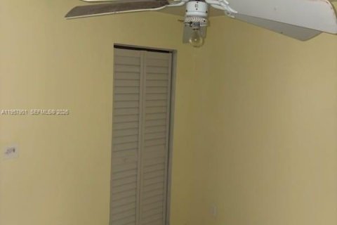 Снять в аренду виллу или дом в Форт Майерс, Флорида 4 спальни, № 2020748 - фото 9