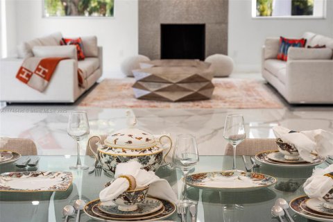 Villa ou maison à louer à Palmetto Bay, Floride: 7 chambres, 755.2 m2 № 1956730 - photo 13