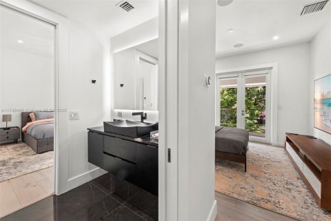 Villa ou maison à louer à Palmetto Bay, Floride: 7 chambres, 755.2 m2 № 1956730 - photo 25