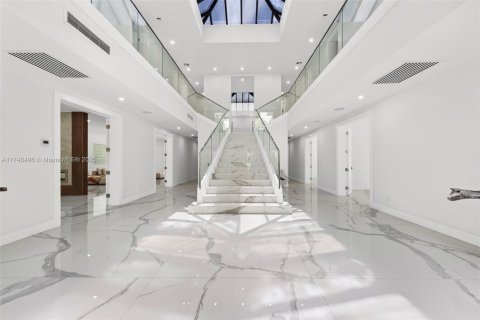 Villa ou maison à louer à Palmetto Bay, Floride: 7 chambres, 755.2 m2 № 1956730 - photo 4