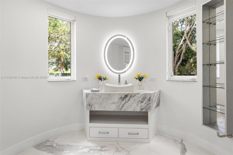 Villa ou maison à louer à Palmetto Bay, Floride: 7 chambres, 755.2 m2 № 1956730 - photo 6