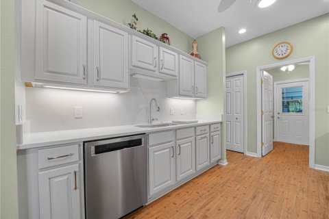 House in Lake Wales, Florida 3 bedrooms, 171.59 sq.m. № 2151177 - photo 8