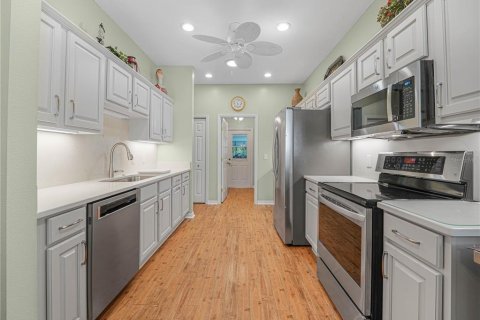 House in Lake Wales, Florida 3 bedrooms, 171.59 sq.m. № 2151177 - photo 9