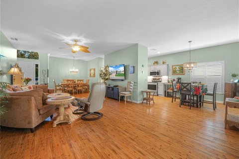 House in Lake Wales, Florida 3 bedrooms, 171.59 sq.m. № 2151177 - photo 6