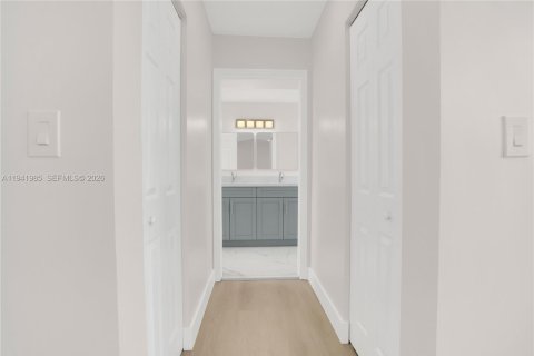 Villa ou maison à vendre à Homestead, Floride: 3 chambres, 135.54 m2 № 1999496 - photo 12