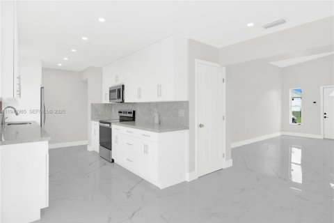 Villa ou maison à vendre à Homestead, Floride: 3 chambres, 135.54 m2 № 1999496 - photo 7