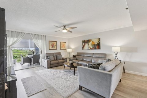 Copropriété à vendre à Boca Raton, Floride: 2 chambres, 140.84 m2 № 2066161 - photo 10