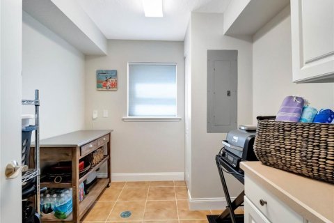Condo in New Smyrna Beach, Florida, 3 bedrooms  № 1382472 - photo 23