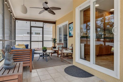 House in Palm Harbor, Florida 3 bedrooms, 152.55 sq.m. № 1745515 - photo 14