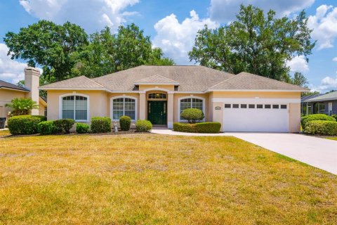 House in Lakeland, Florida 4 bedrooms, 202.25 sq.m. № 1679996 - photo 1