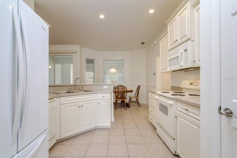 House in Lakeland, Florida 4 bedrooms, 202.25 sq.m. № 1679996 - photo 12