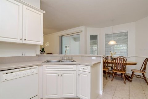 House in Lakeland, Florida 4 bedrooms, 202.25 sq.m. № 1679996 - photo 10