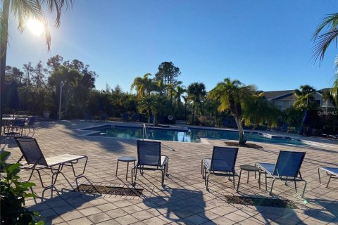Condo in Lakewood Ranch, Florida, 3 bedrooms  № 1647949 - photo 13