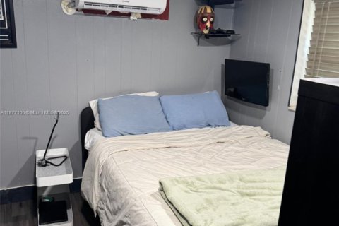 Villa ou maison à vendre à Hollywood, Floride: 2 chambres, 109.9 m2 № 1923946 - photo 19