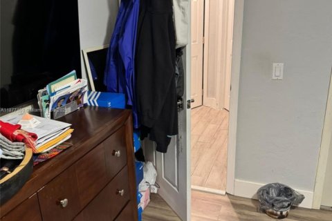 Villa ou maison à vendre à Hollywood, Floride: 2 chambres, 109.9 m2 № 1923946 - photo 20