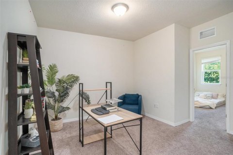 Townhouse in Tampa, Florida 3 bedrooms, 175.03 sq.m. № 1808102 - photo 16
